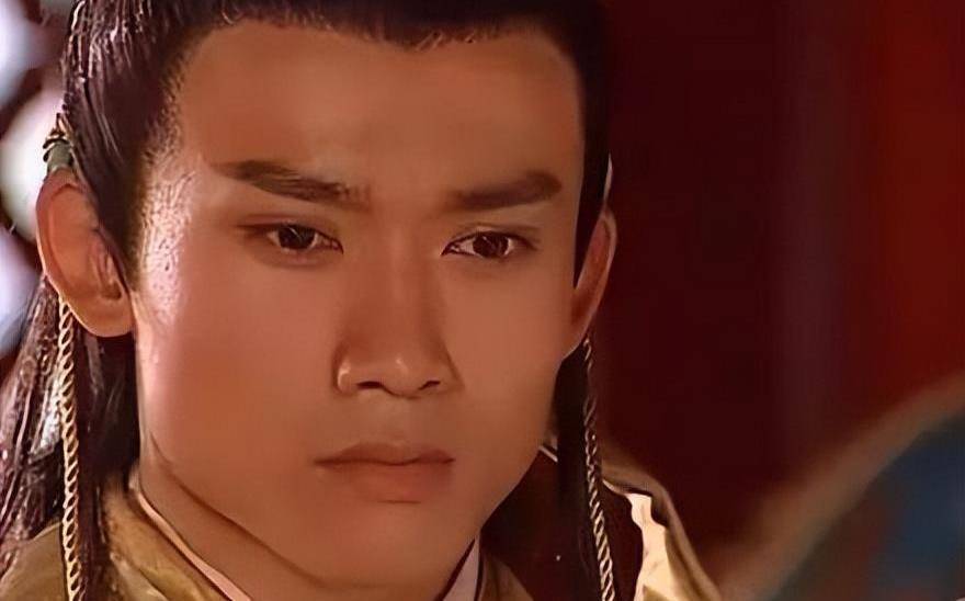 20年后，再看着几位男星，有人胖若两人，而有人依旧颜值在线