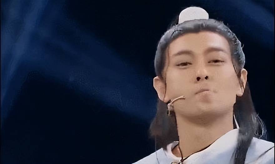 20年后，再看着几位男星，有人胖若两人，而有人依旧颜值在线