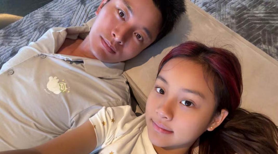 钱赚够了不装了?贾乃亮两招替甜馨挽回面子,还给董璇出了口恶气 钱赚够了不装了?贾乃亮两招替甜馨挽回面子,还给董璇出了口恶气