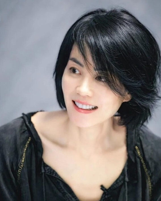 56岁王菲没想到,自己那因出轨离婚的前夫窦唯,如今活成了这样 56岁王菲没想到,自己那因出轨离婚的前夫窦唯,如今活成了这样