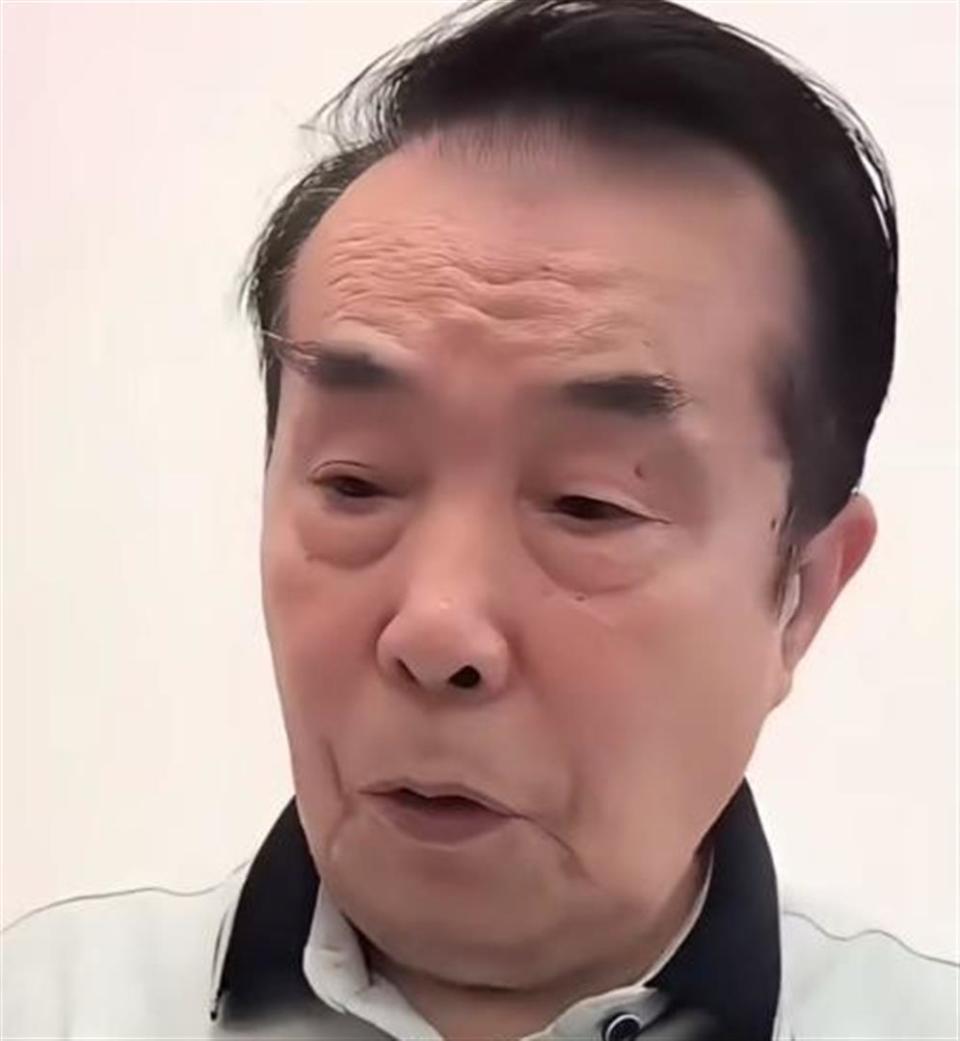 77岁何庆魁隔空喊话赵本山，却被扒了个底朝天，网友：吃相难看