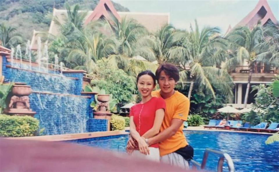 保剑锋前经纪站出来和稀泥,更加坐实婚内出轨,网友:真是猪队友 保剑锋前经纪站出来和稀泥,更加坐实婚内出轨,网友:真是猪队友
