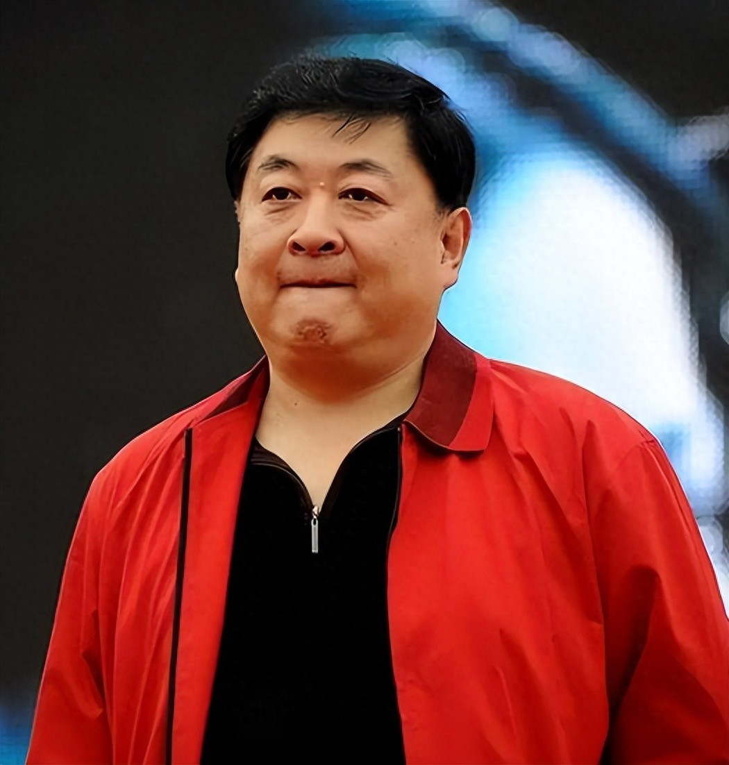 他三婚三离,发妻再嫁李幼斌,65岁独自抚养3个娃,生活悠哉幸福 他三婚三离,发妻再嫁李幼斌,65岁独自抚养3个娃,生活悠哉幸福