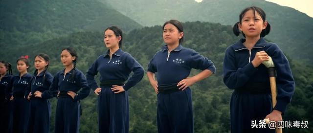被大女主「骗」进来后，才发现真正的主角另有其人