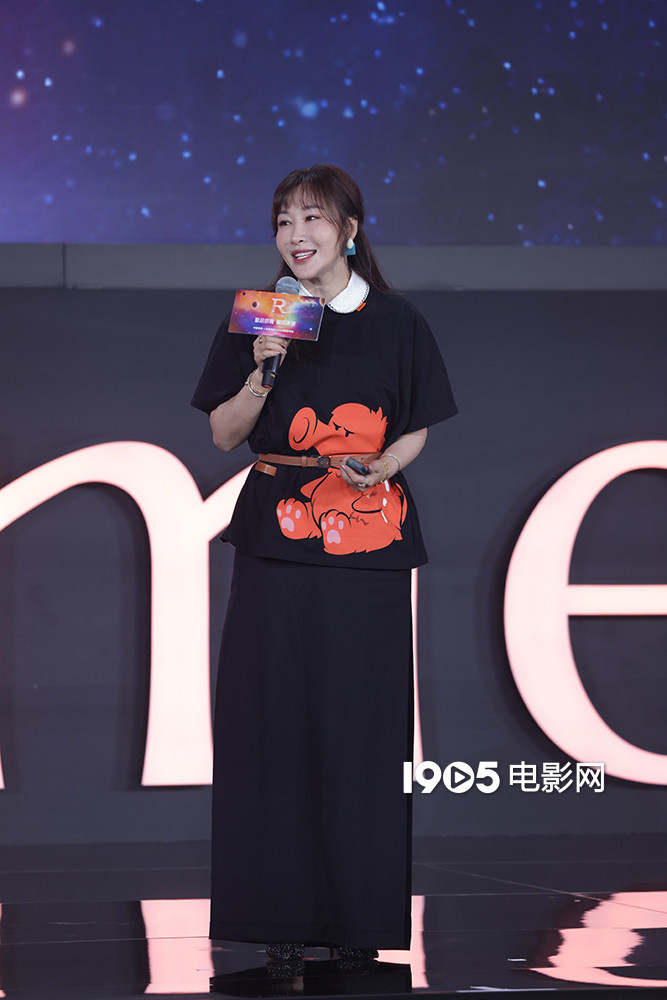 王宝强携新片亮相 儒意发布超级娱乐空间战略2.0 王宝强携新片亮相 儒意发布超级娱乐空间战略2.0